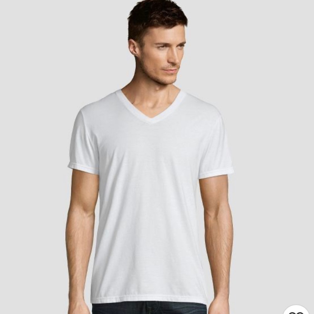 5 pack of NEW Hane’s  white, V-neck, men undershirts